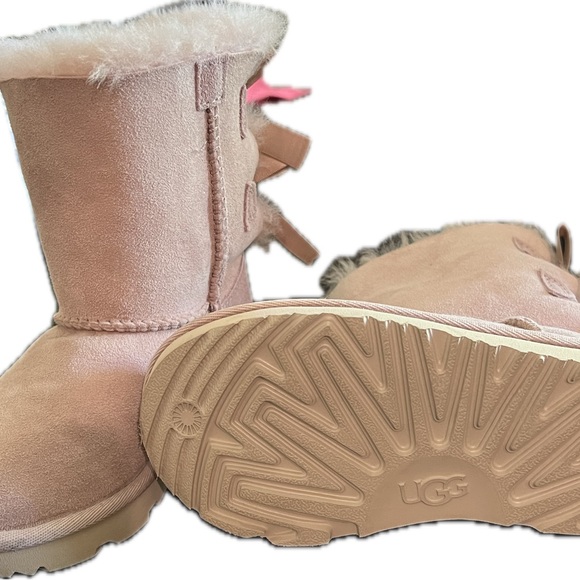 UGG BAILEY BOW II BOOT T10 ROSE - Picture 3 of 3